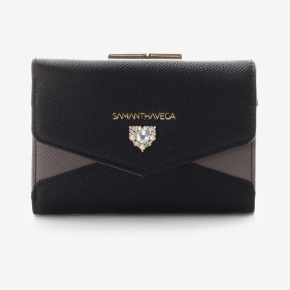 ハートビジュー付き折財布