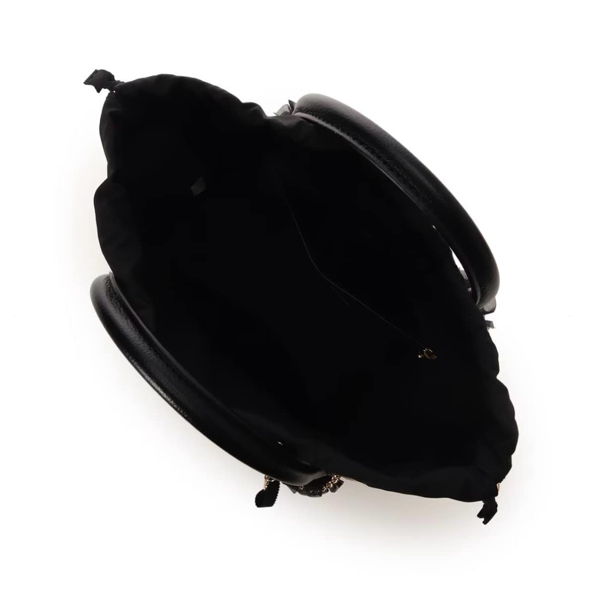 リボンチャーム付き フリルかごバッグ　ブラック