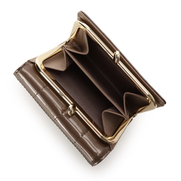 エナメルキルティング がま口折財布　グレージュ