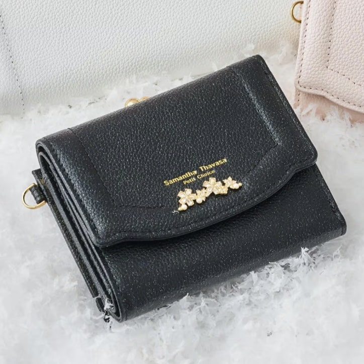 ラメフラワービジュー 折財布　ブラック