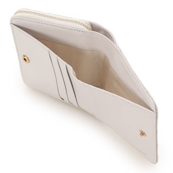 リボンキルト 折財布　オフホワイト