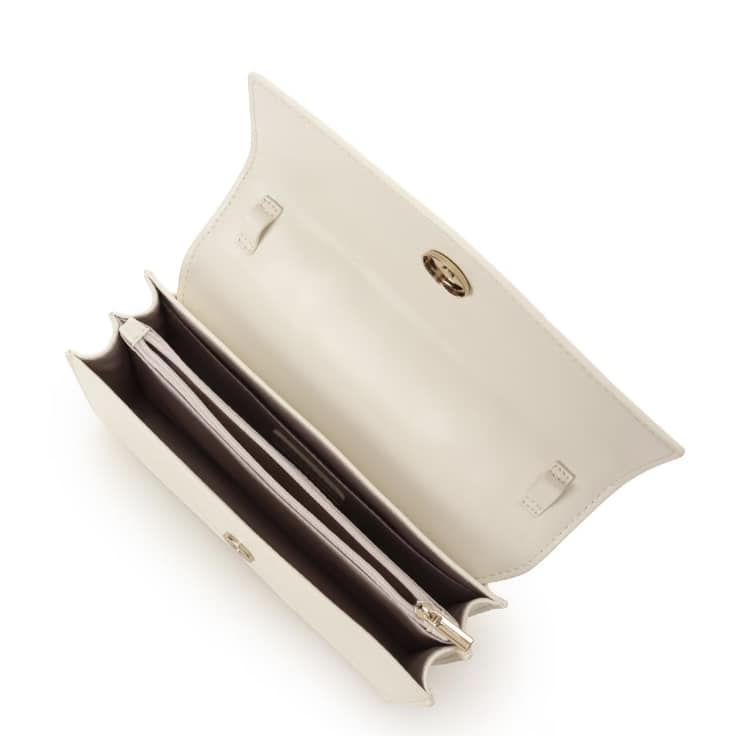 キルティングウォレットショルダー　オフホワイト