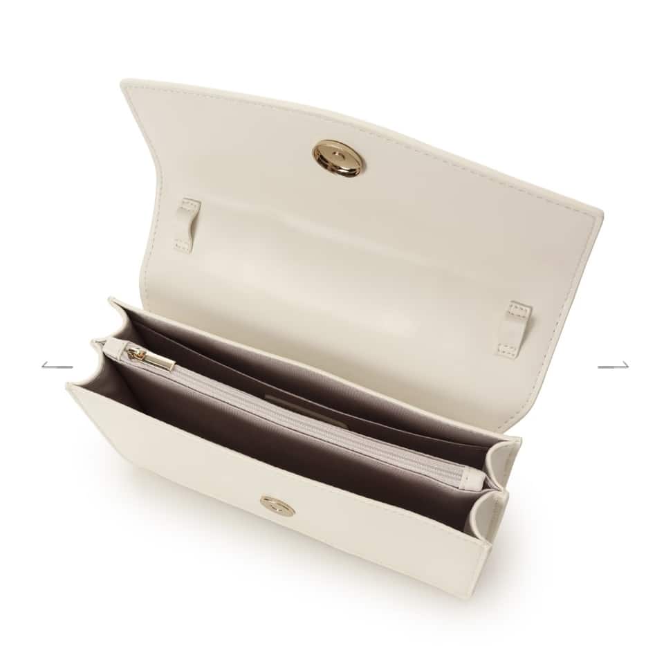 キルティングウォレットショルダー　オフホワイト