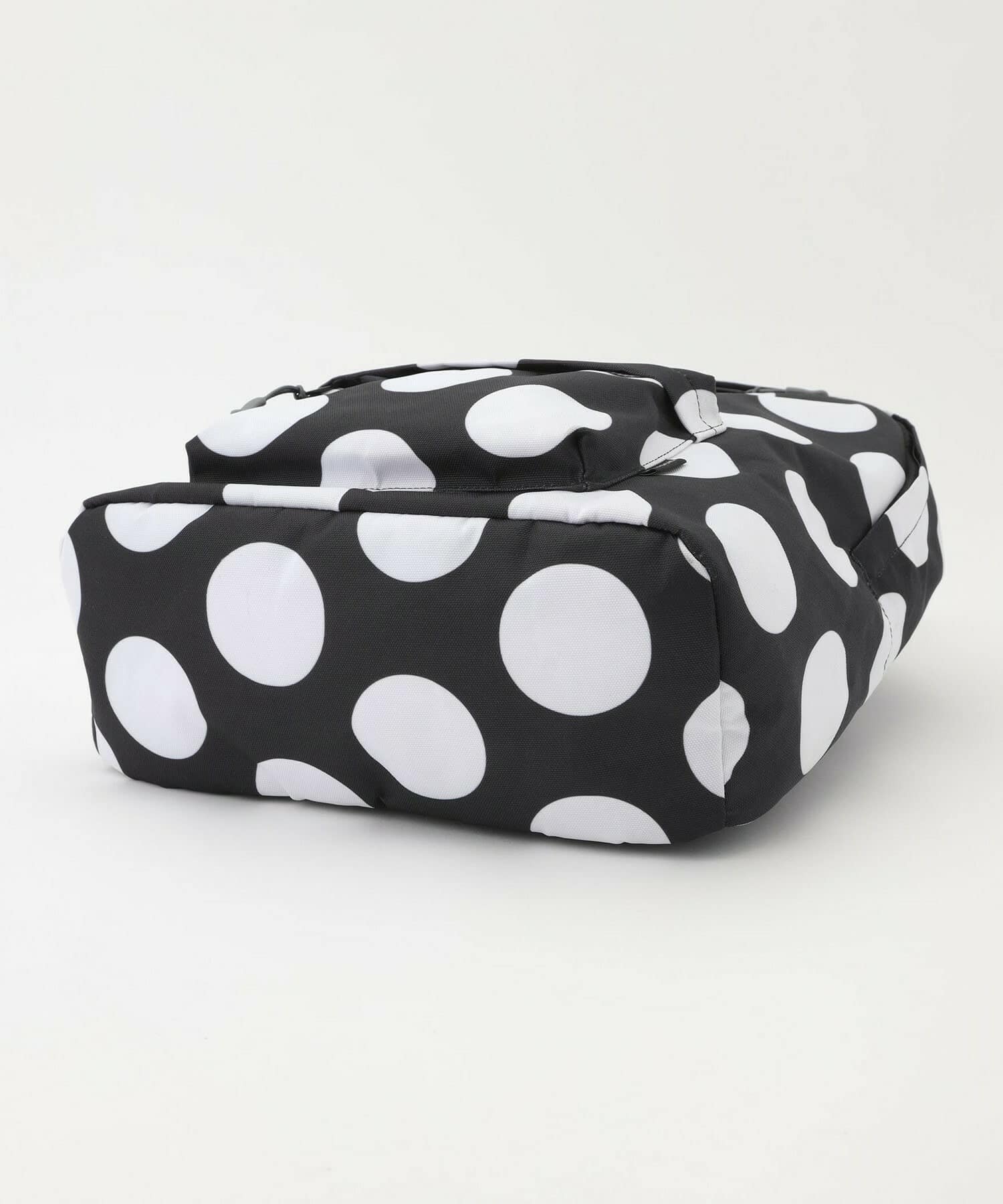 ビッグドットリュック