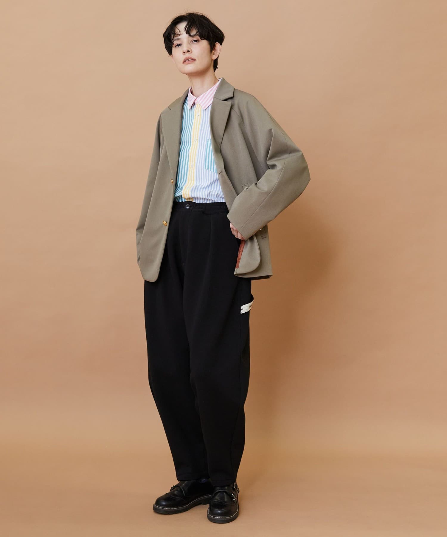 ブレイザー グレージュ 1サイズ