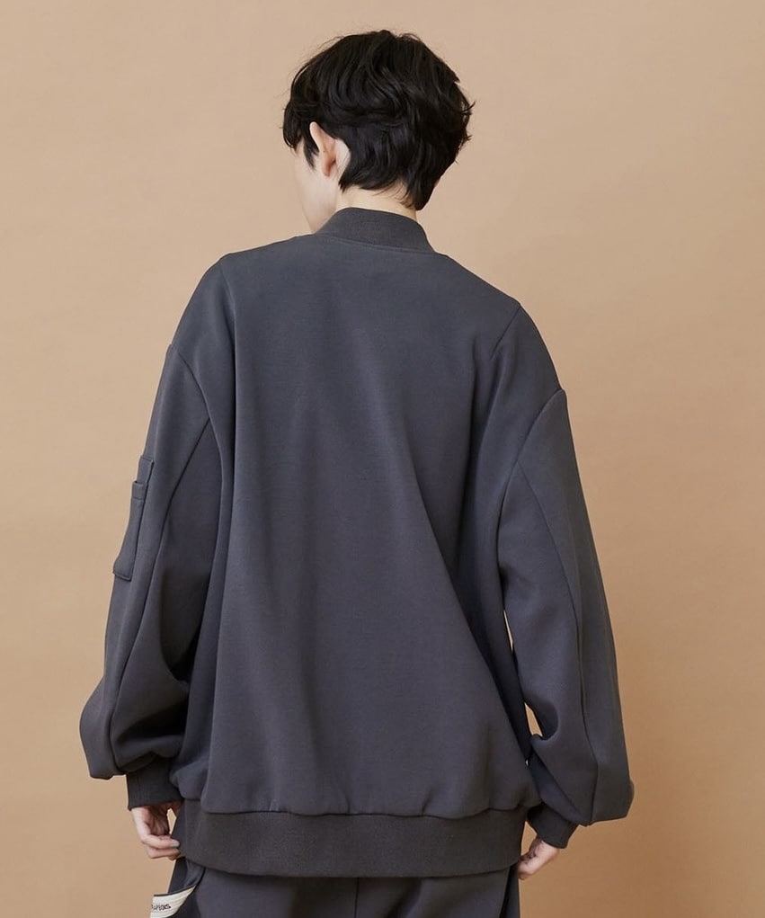 アクティ―（ブルゾン） チャコール 1サイズ