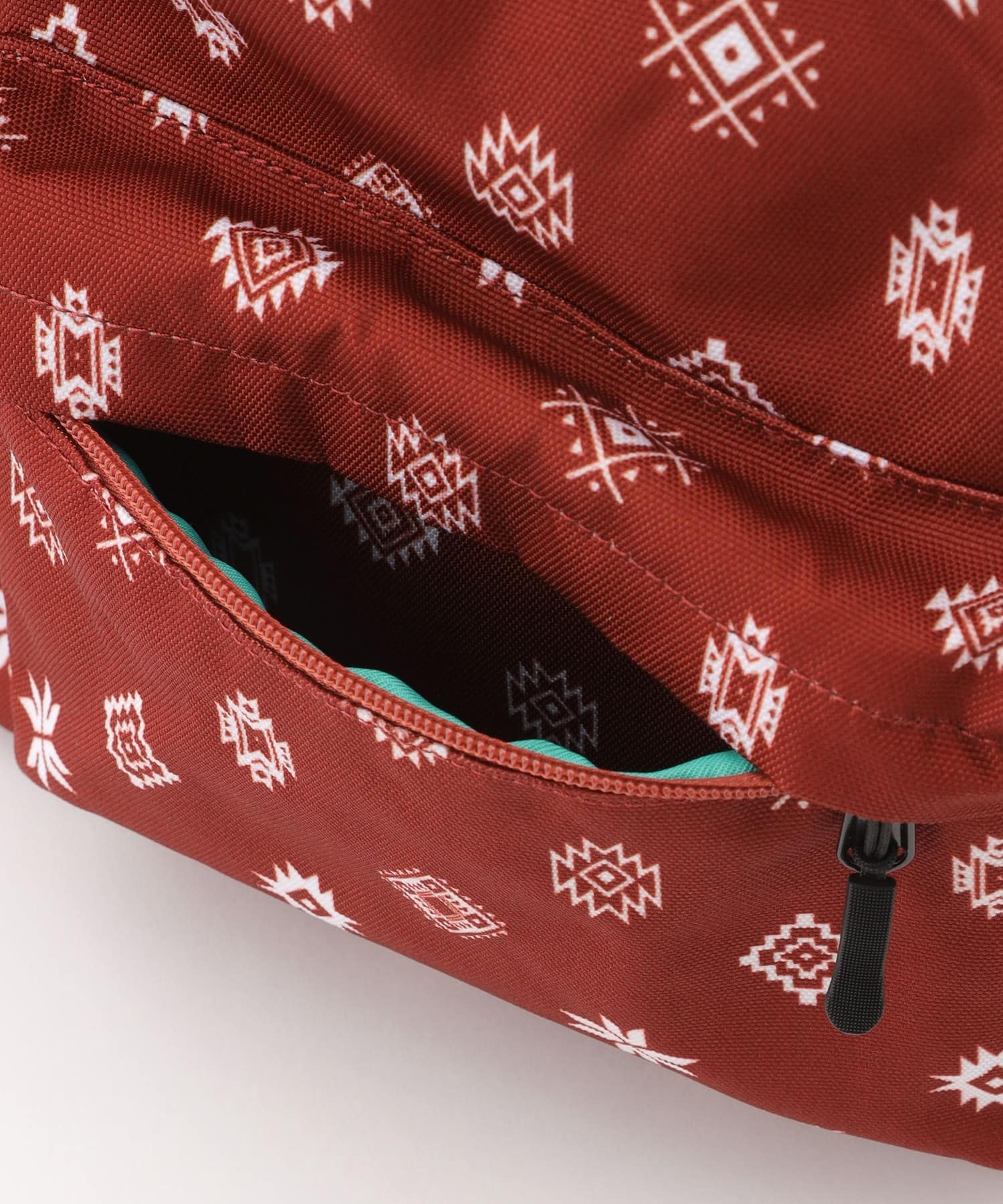 ネイティブリュック レッド Fサイズ