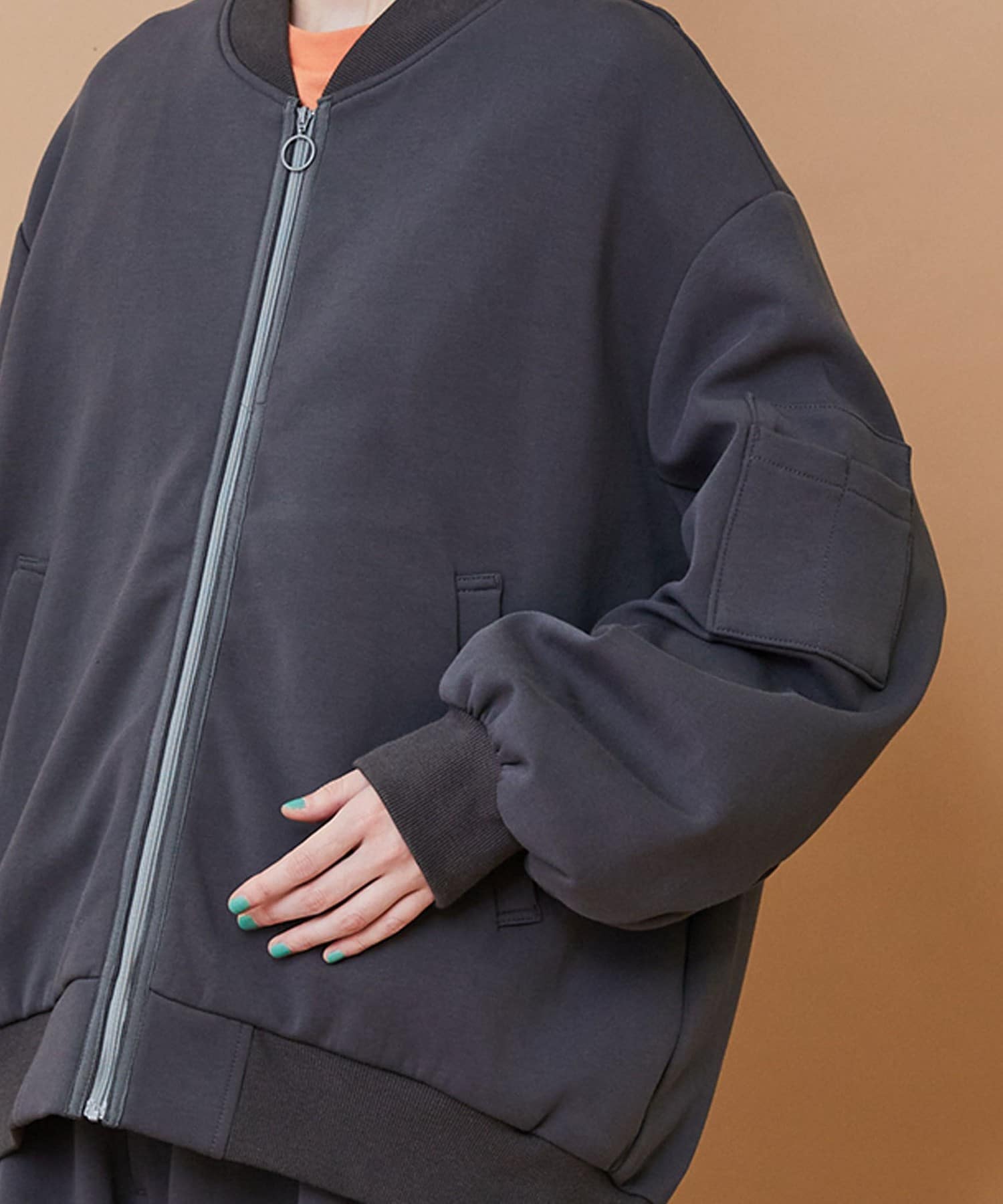 アクティ―（ブルゾン） チャコール 1サイズ