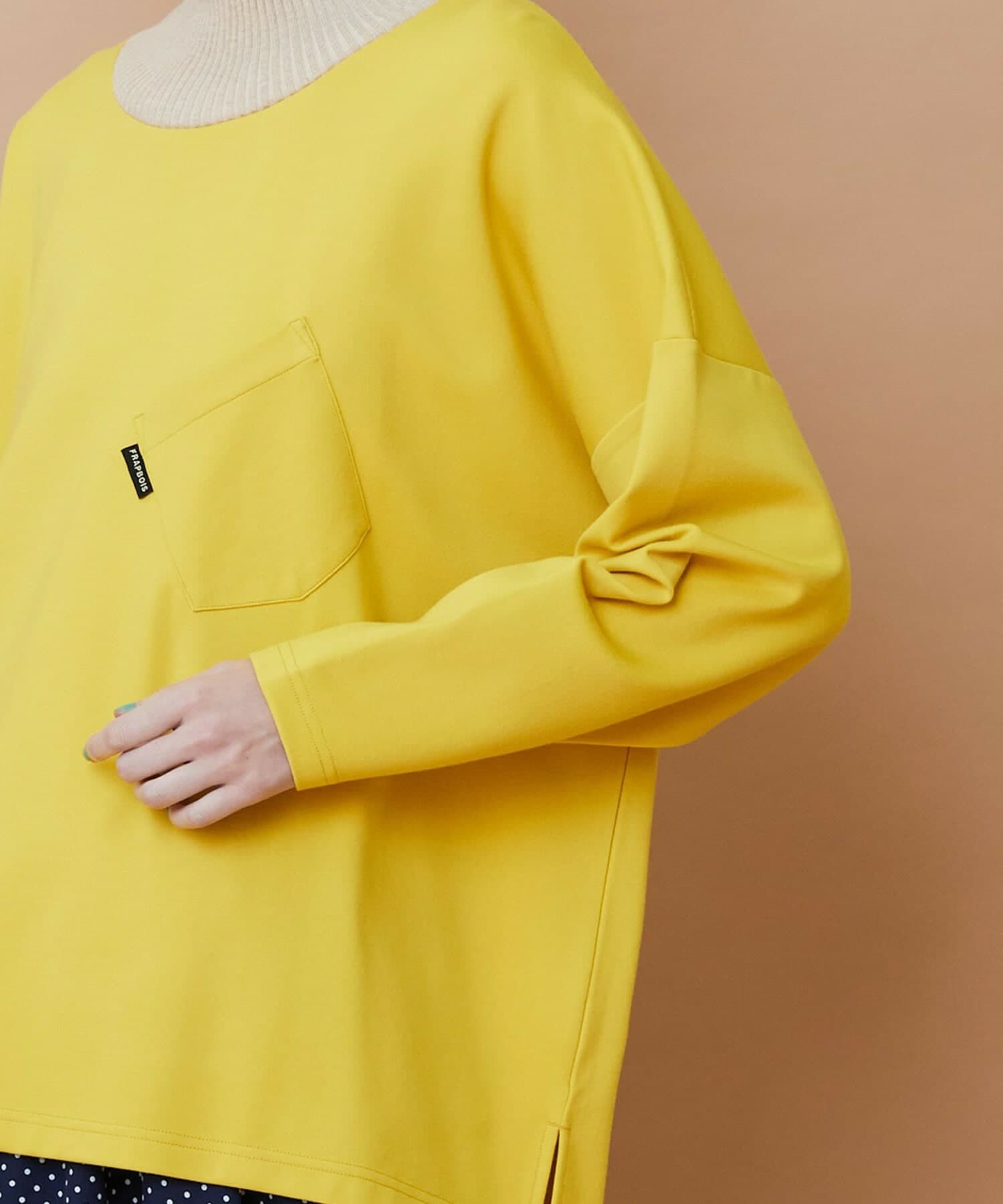 ロールネック アイボリー 1サイズ