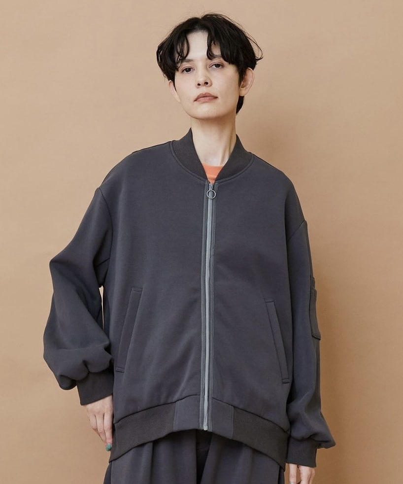 アクティ―（ブルゾン） チャコール 1サイズ