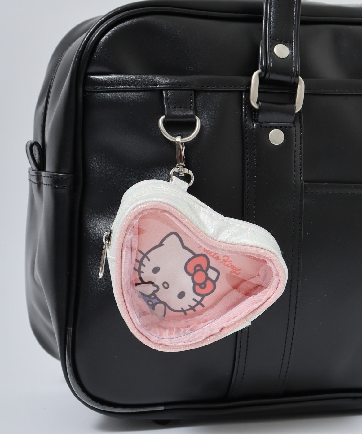 【サンリオ　キティ】 合皮 ハート ポーチ 付 スクール ボストン バッグ (キティ-ブラック)