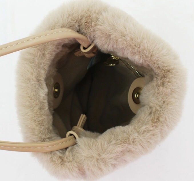 【ミッフィー(miffy)  ミニショルダー　モコモコファー　6042 ミルクティー】