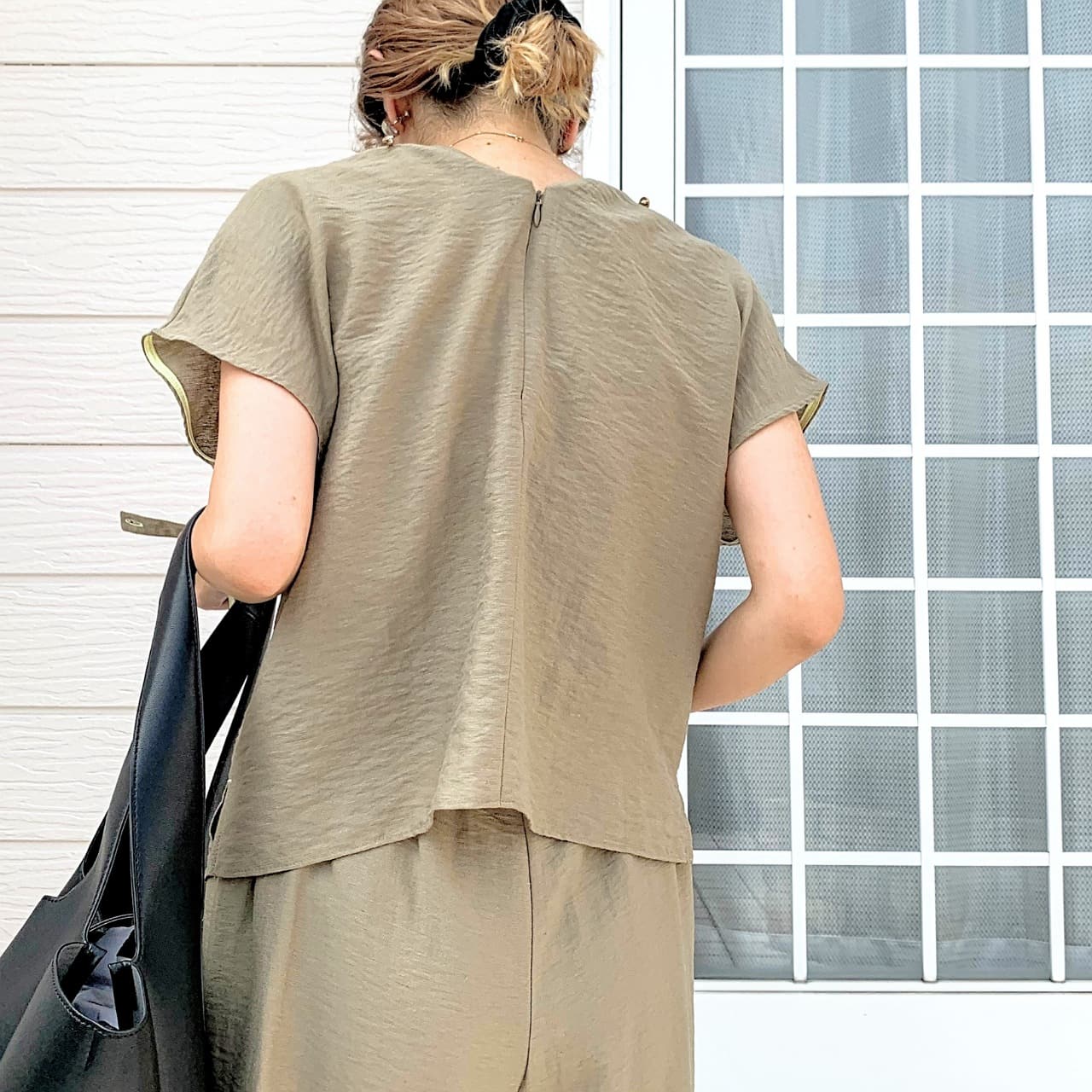 【セットアップ対応】レーヨンスラブネックベルトブラウス カーキ Free