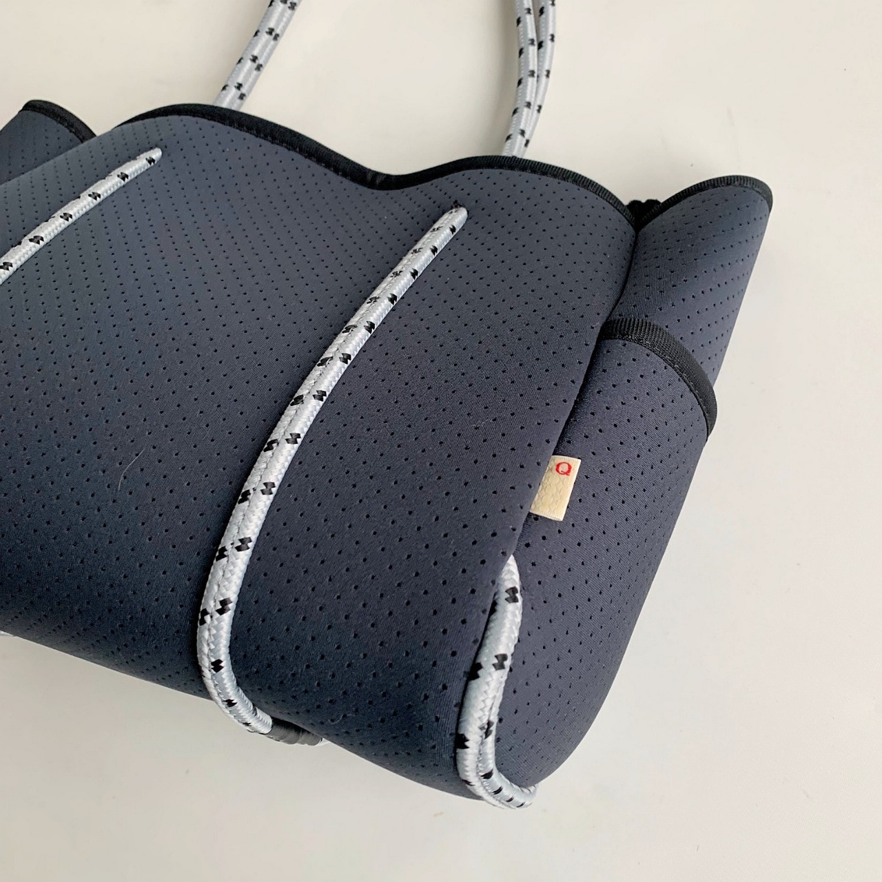 ネオプレーントート ブラック Free