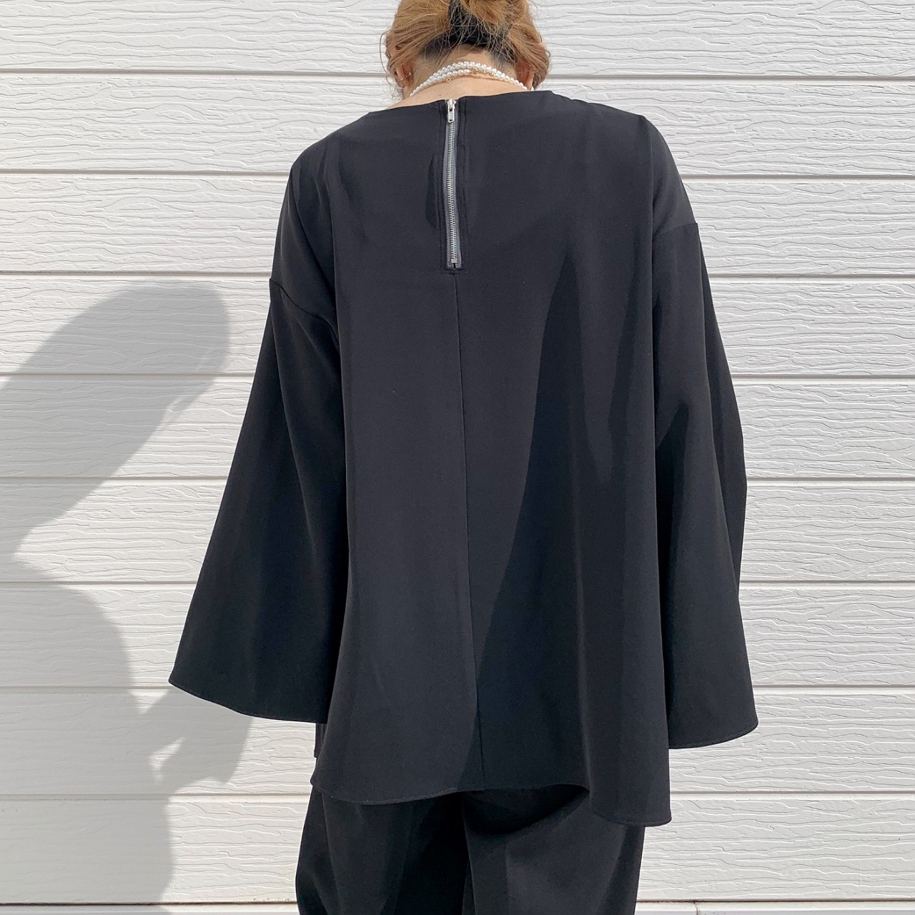 【セットアップ対応アイテム】クルーネック袖スリットブラウス ブラック Free