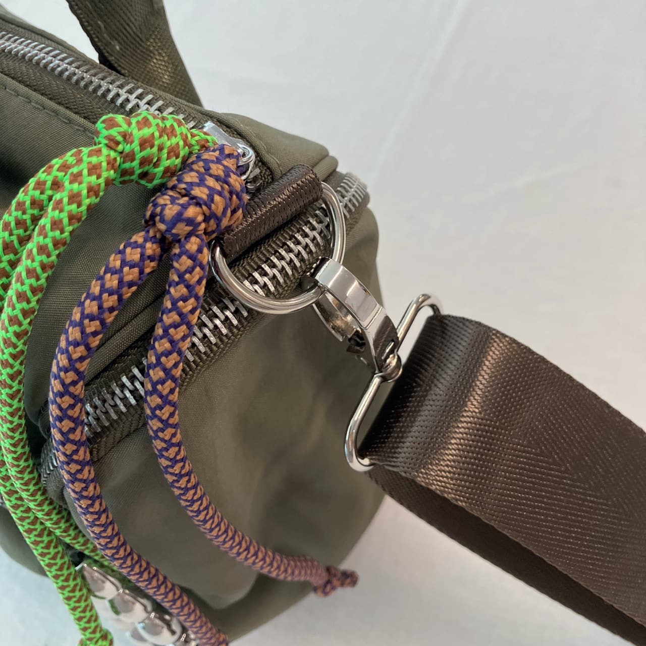 ミリタリーチャームボストン カーキ Free