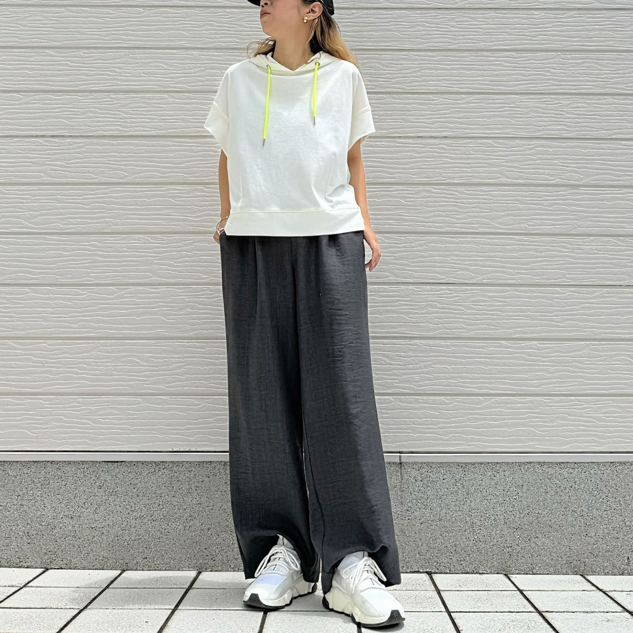 BOXシルエットフーディープルオーバー ホワイト Free