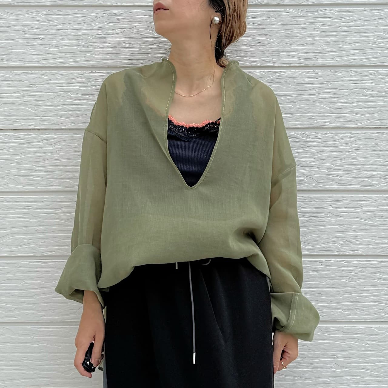Deep Vキーネックブラウス グリーン Free