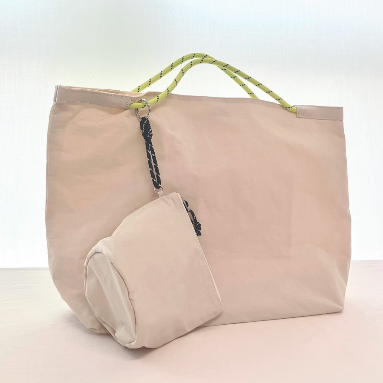 ナイロンパッカブルトート アイボリー Free