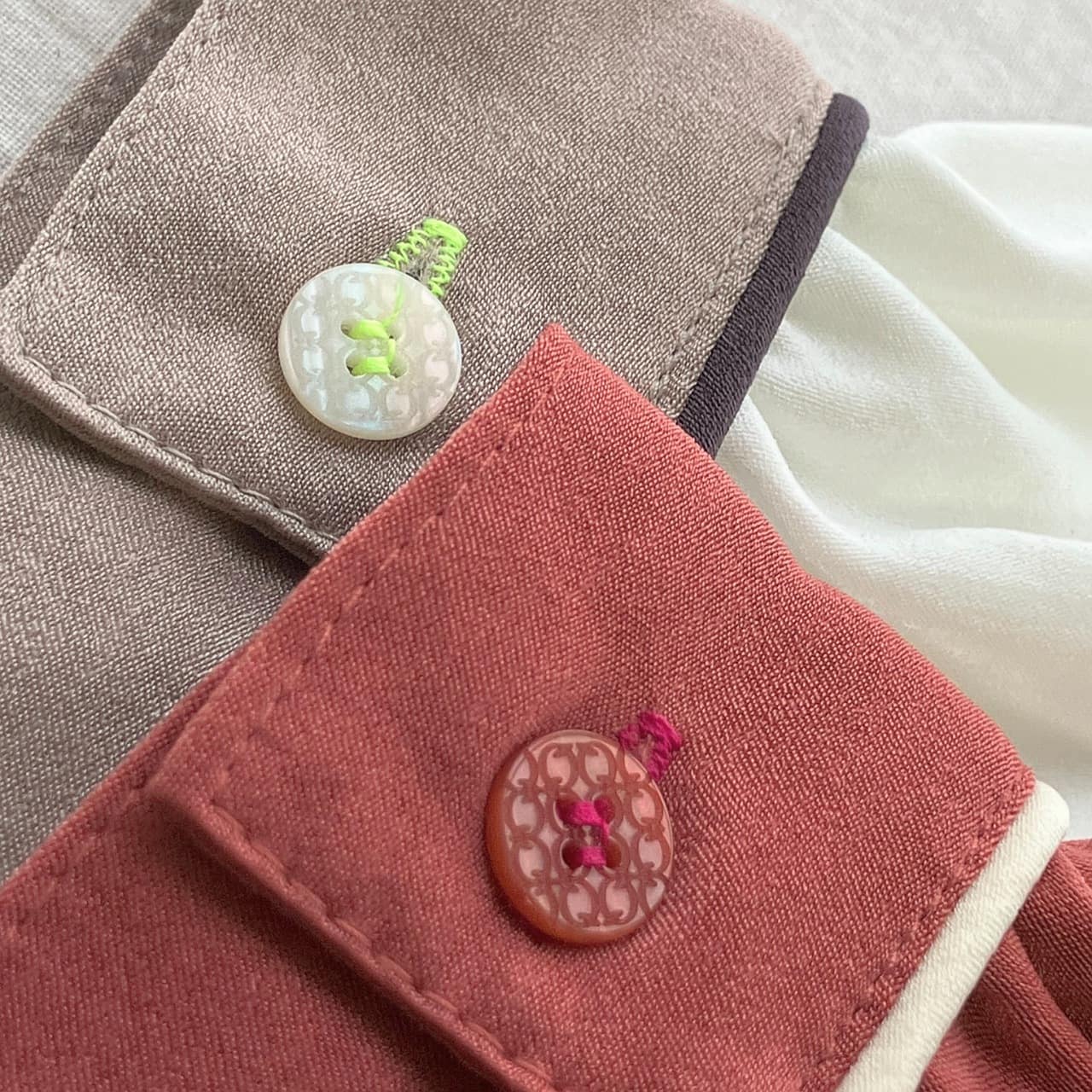 ラインボウタイブラウス テラコッタ Free