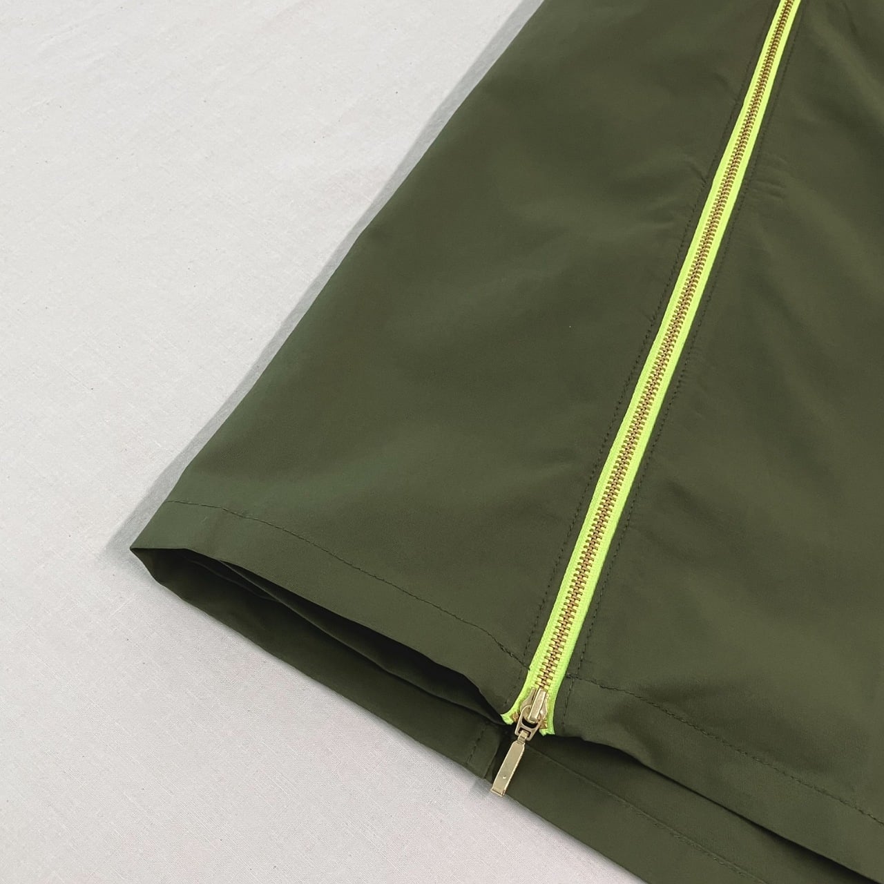 切替サイドZipラインスカート カーキ Free