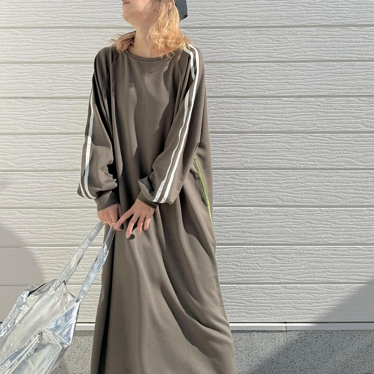 ソフトダンボールバイカラーラインワンピース カーキ Free