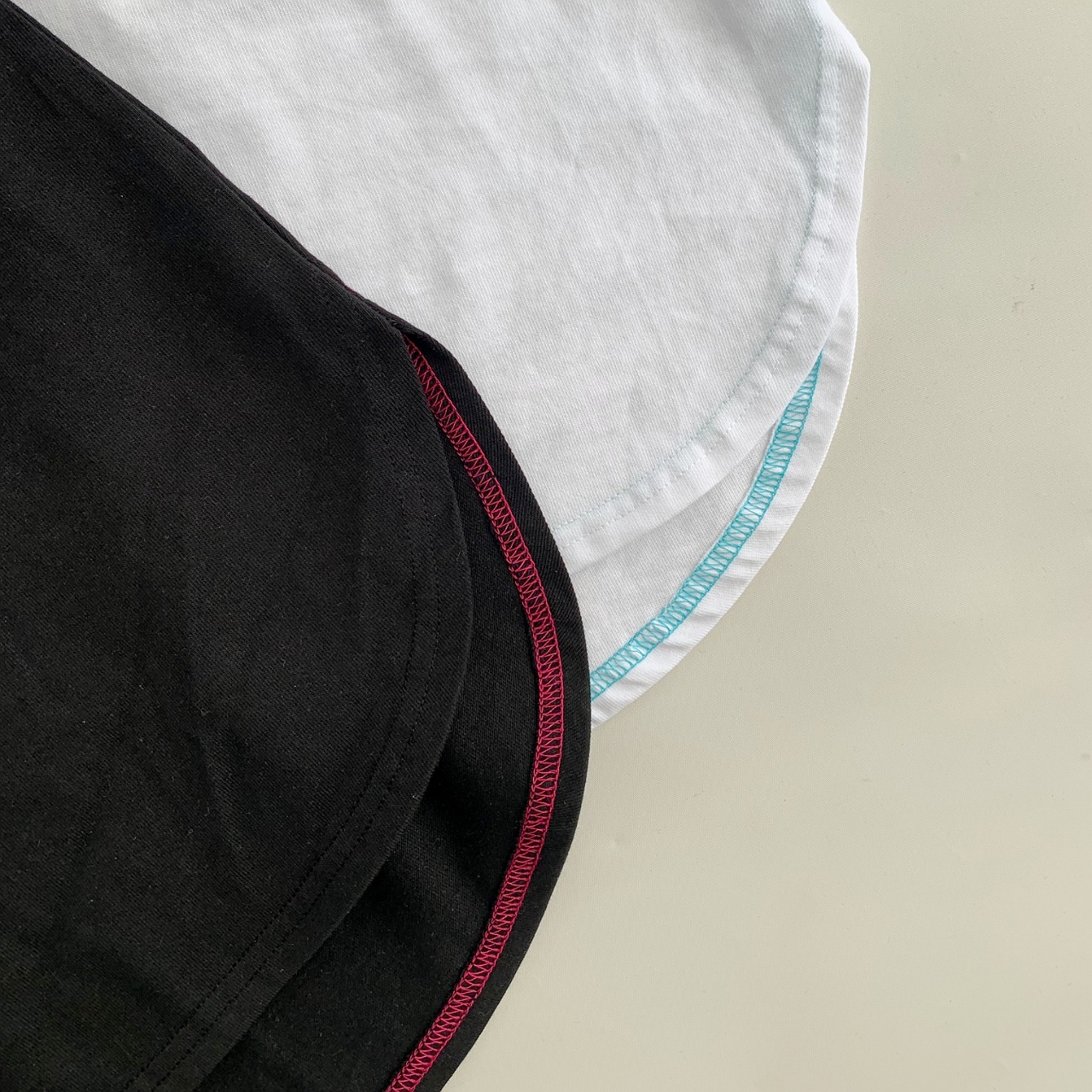 スクエア箔ロンT ブラック Free