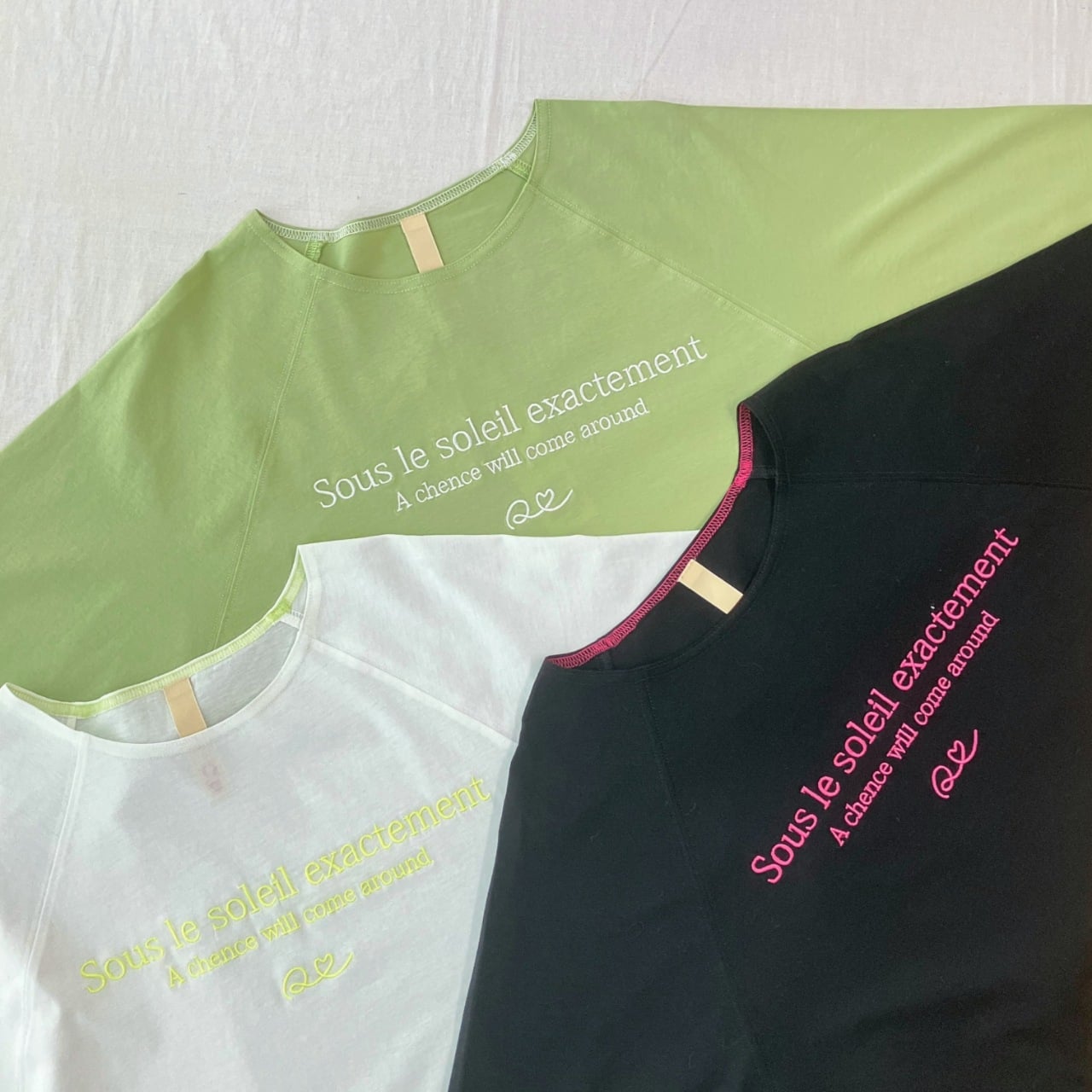 ラウンドネック刺繍トップス ホワイト Free