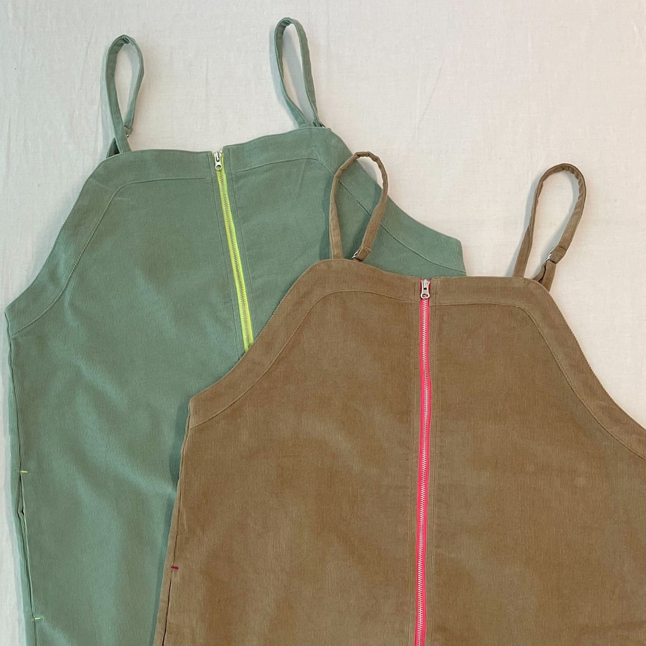 コーデュロイZipキャミワンピ ブラウン Free