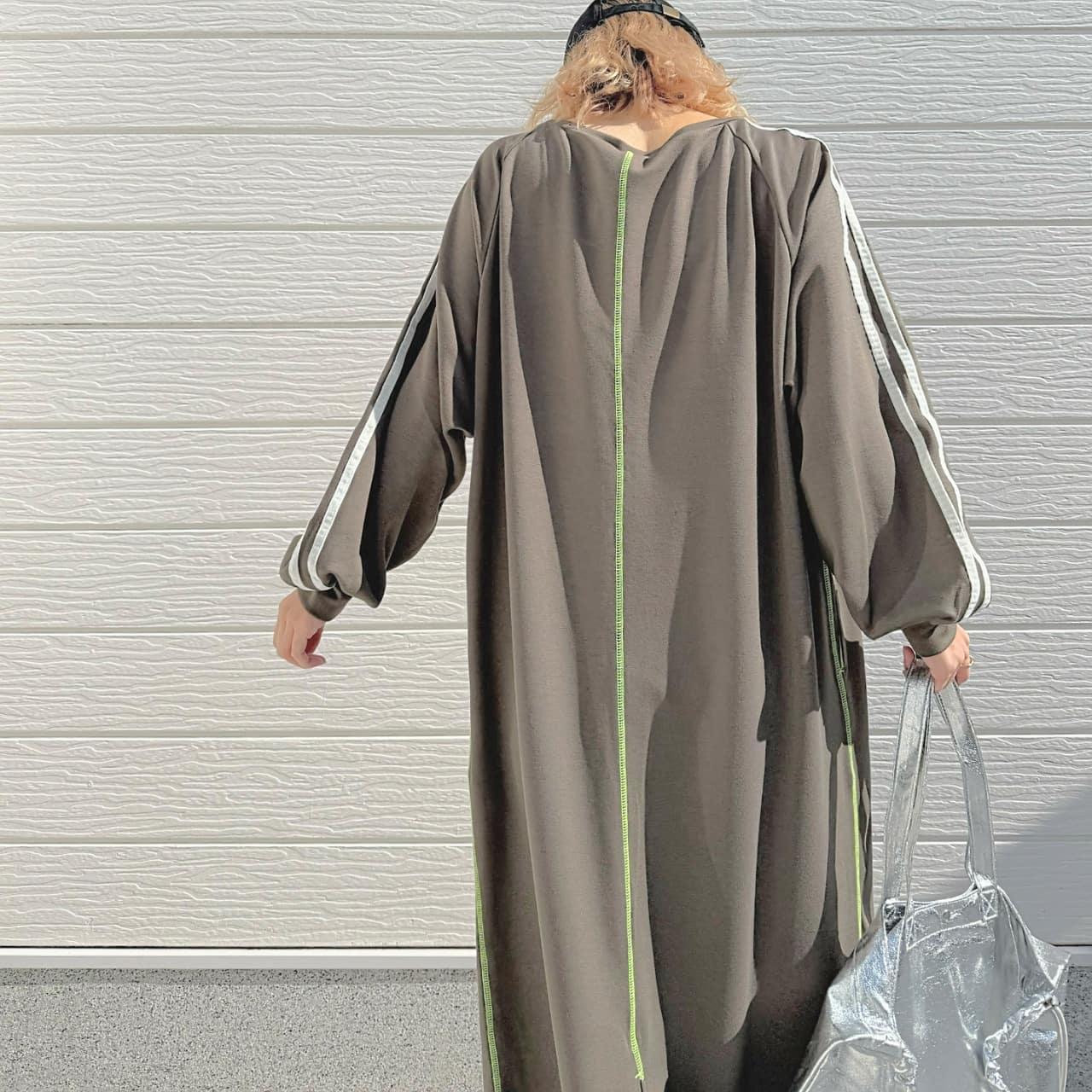 ソフトダンボールバイカラーラインワンピース カーキ Free