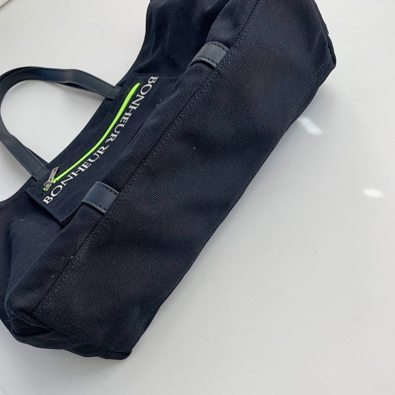 ロゴトート ホワイト Free