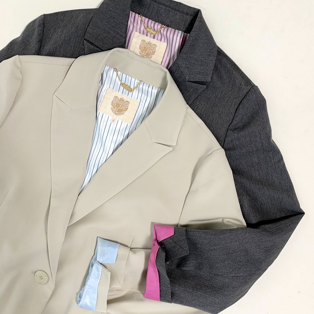 【セットアップ対応アイテム】TRストレッチピークドラぺルジャケット チャコールグレー Free