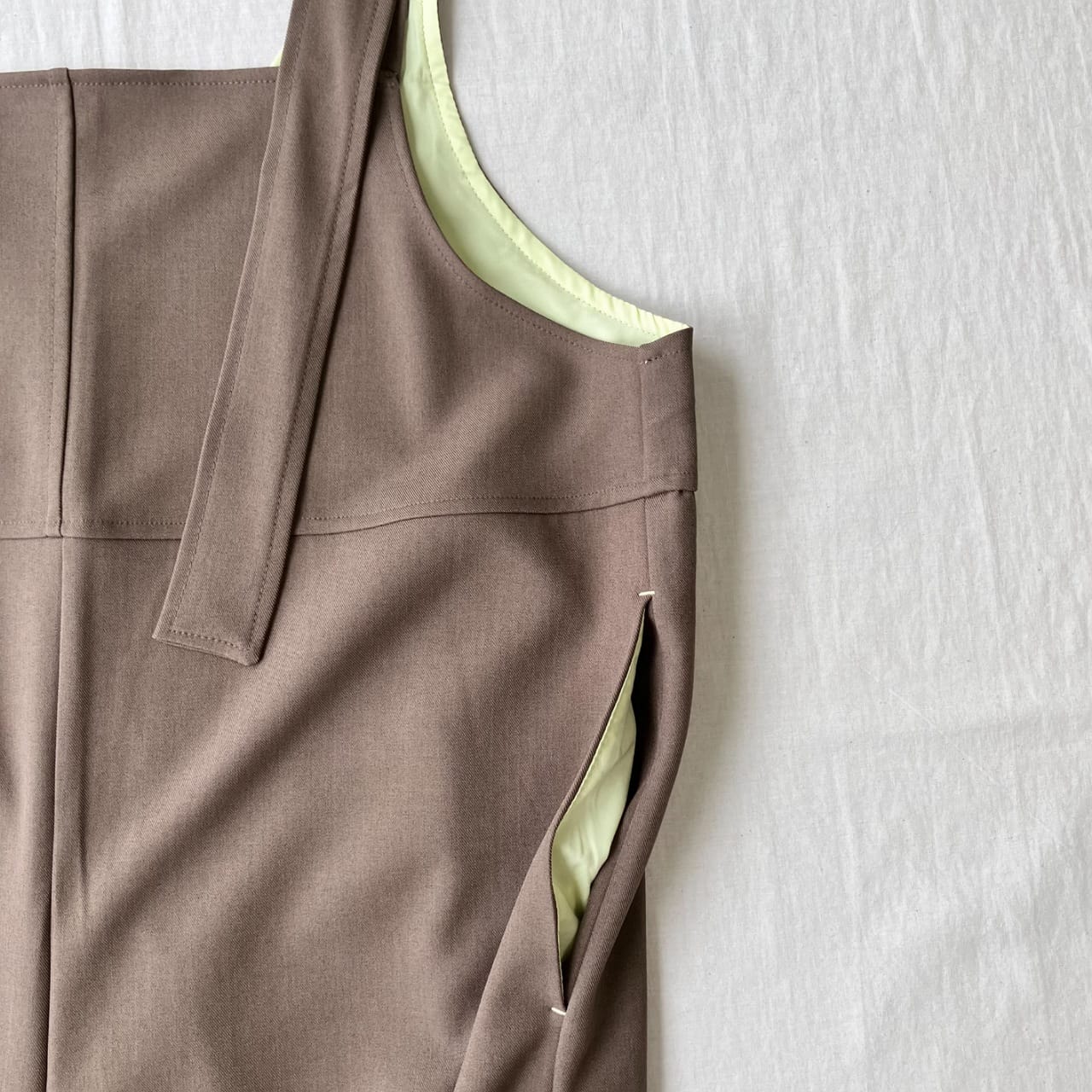 ショルダーベルトサロペット ブラウン Free