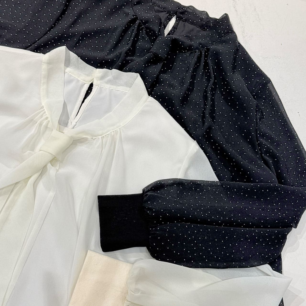 結びボウタイリブブラウス ホワイト Free