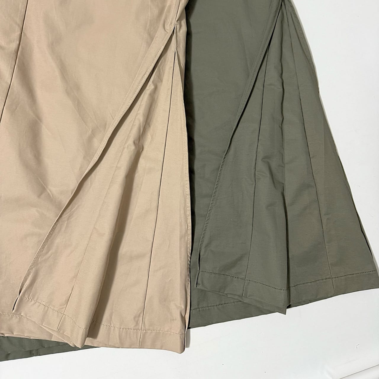 バックドッキングプリーツワンピース カーキ Free