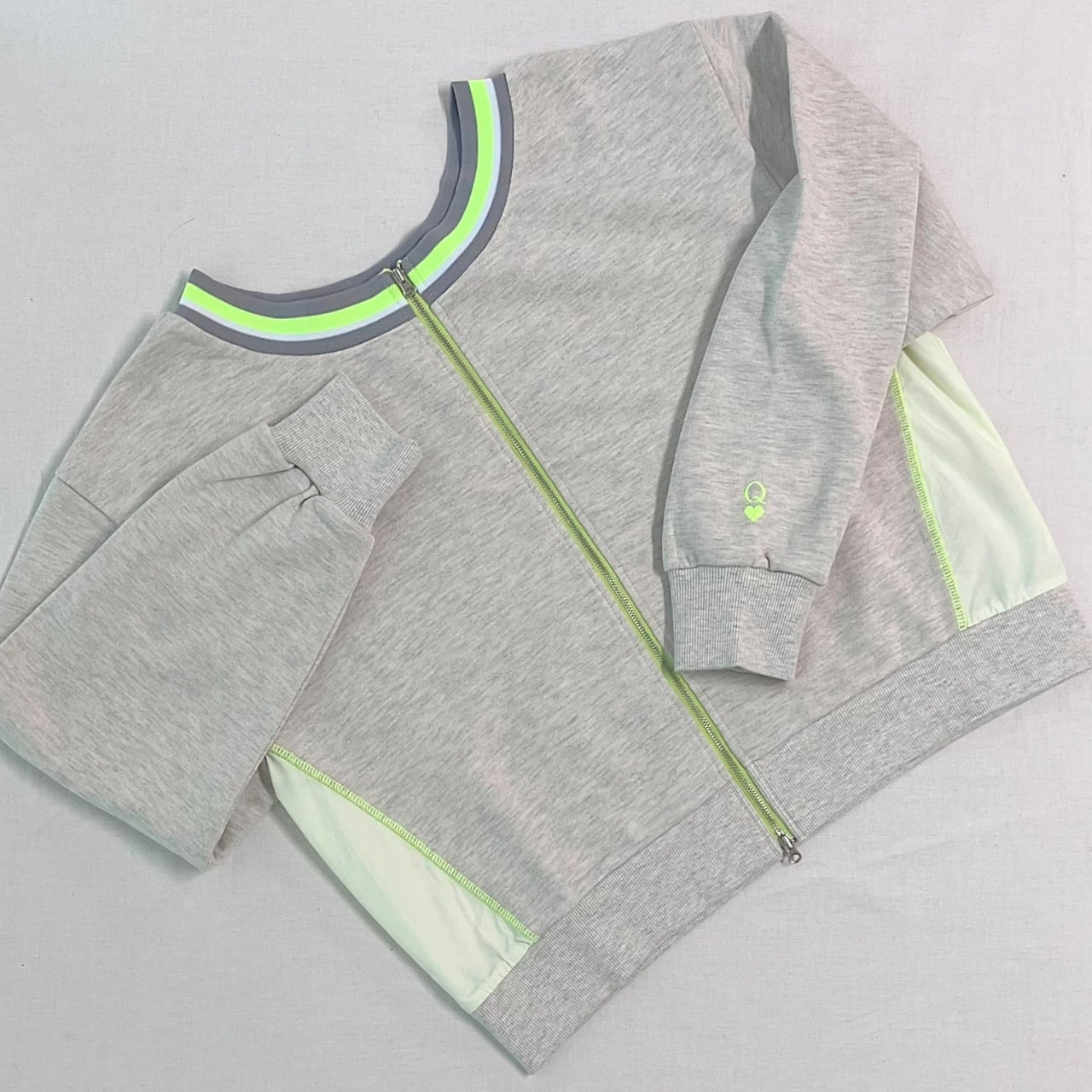 リブネックオープンZIPトップス ライトグレー Free