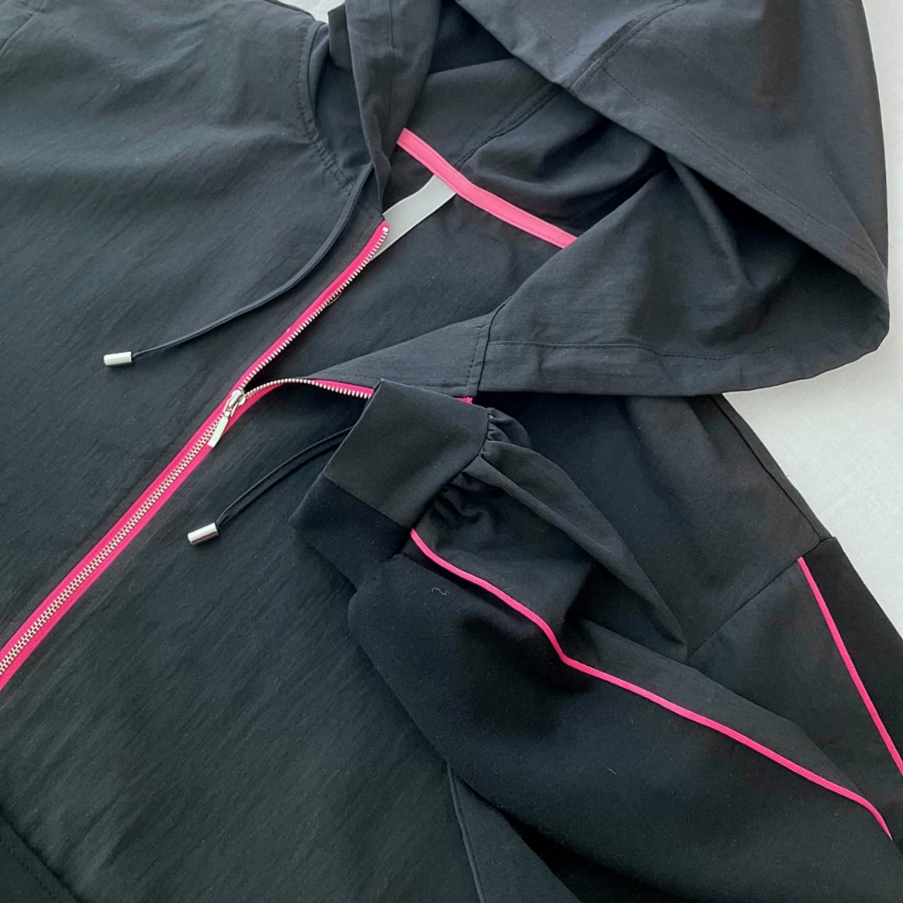 ドッキングバルーンパーカー ホワイト Free