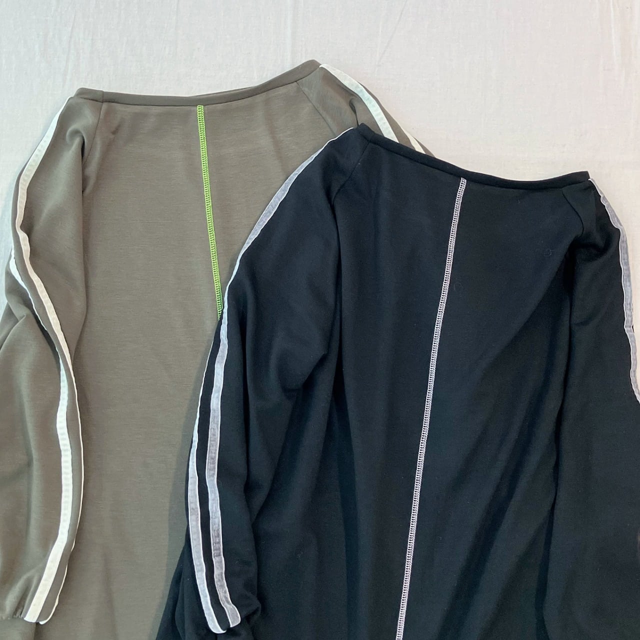 ソフトダンボールバイカラーラインワンピース カーキ Free