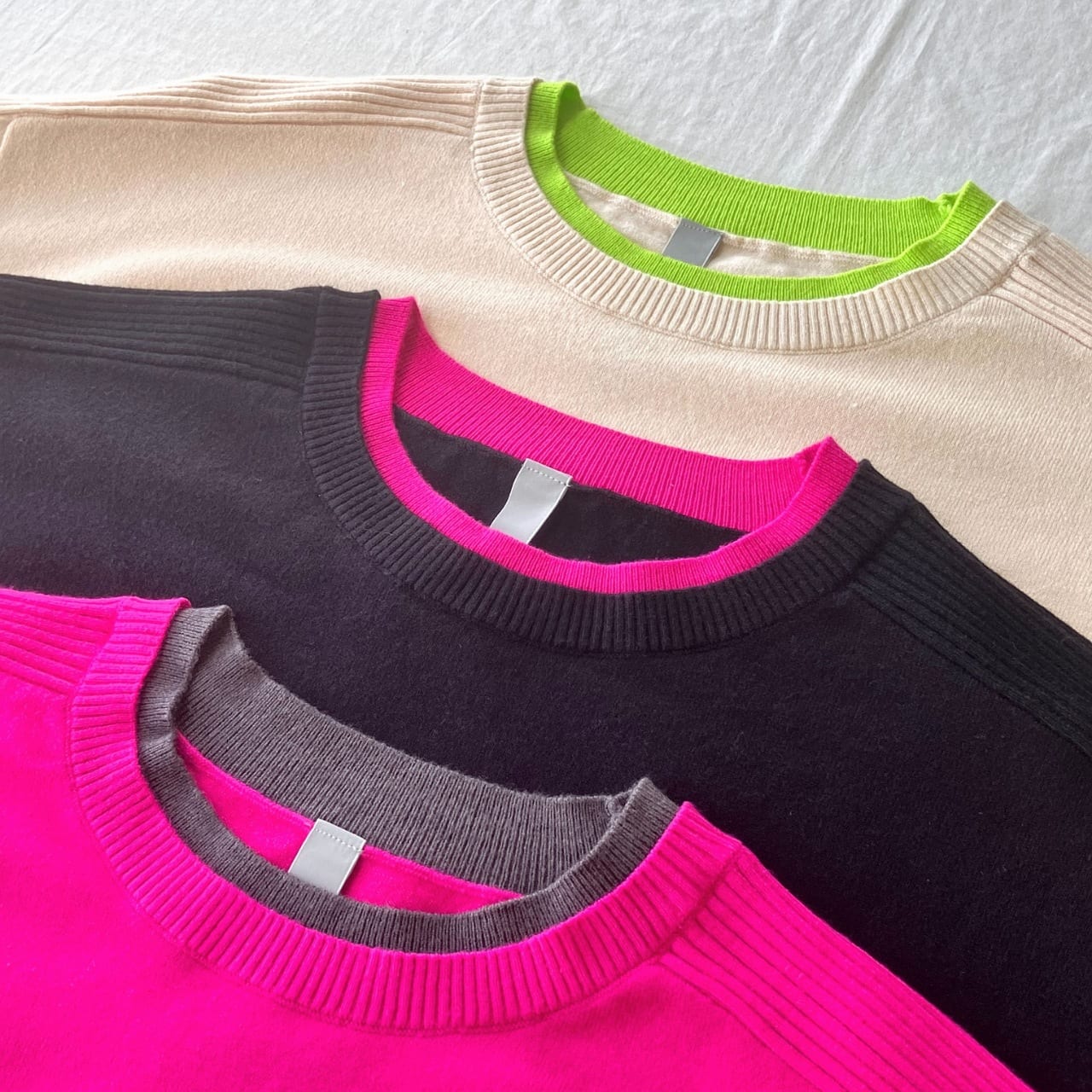 エンボスロゴニット ブラック Free