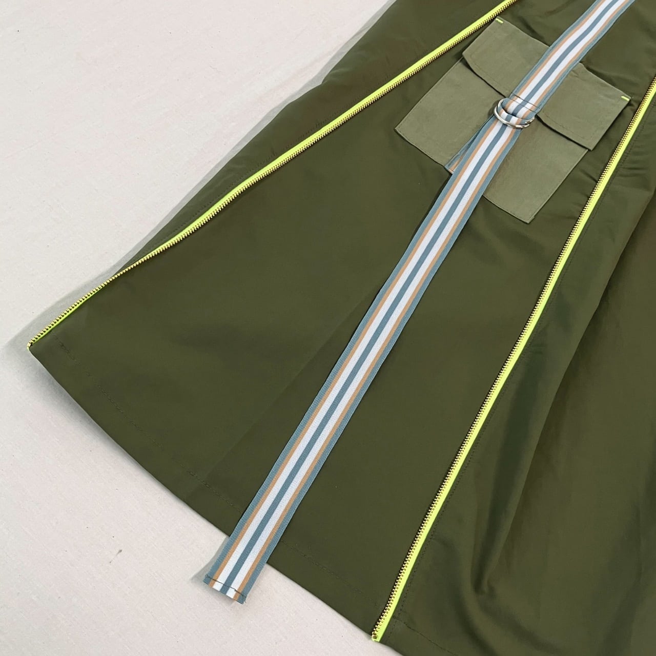 切替サイドZipラインスカート カーキ Free