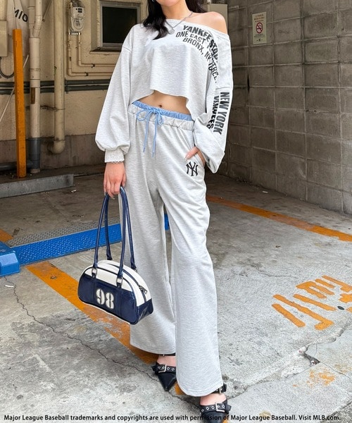 【MLB】プリントロゴオフショルダーセットアップ グレー F