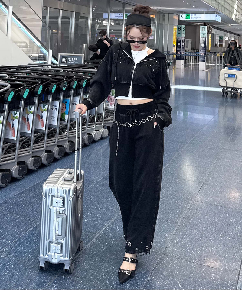 アイレットクラッシュロゴショートパーカー ブラック F