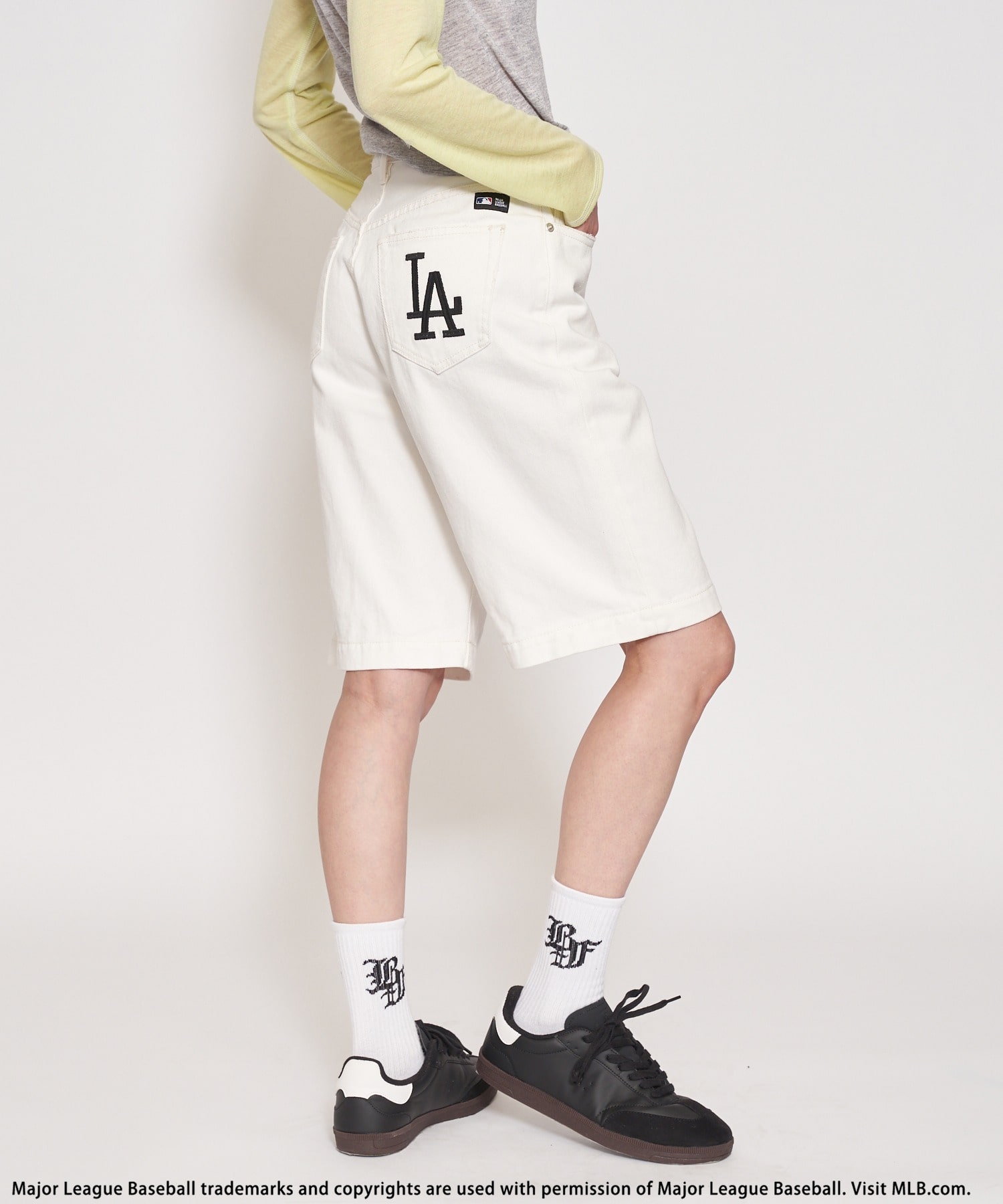 【MLB】コンバーチカルロゴデニム ホワイト S