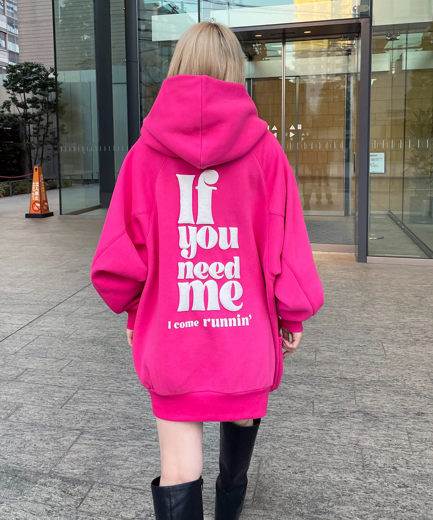  バックロゴドルマンパーカーワンピース ピンク F