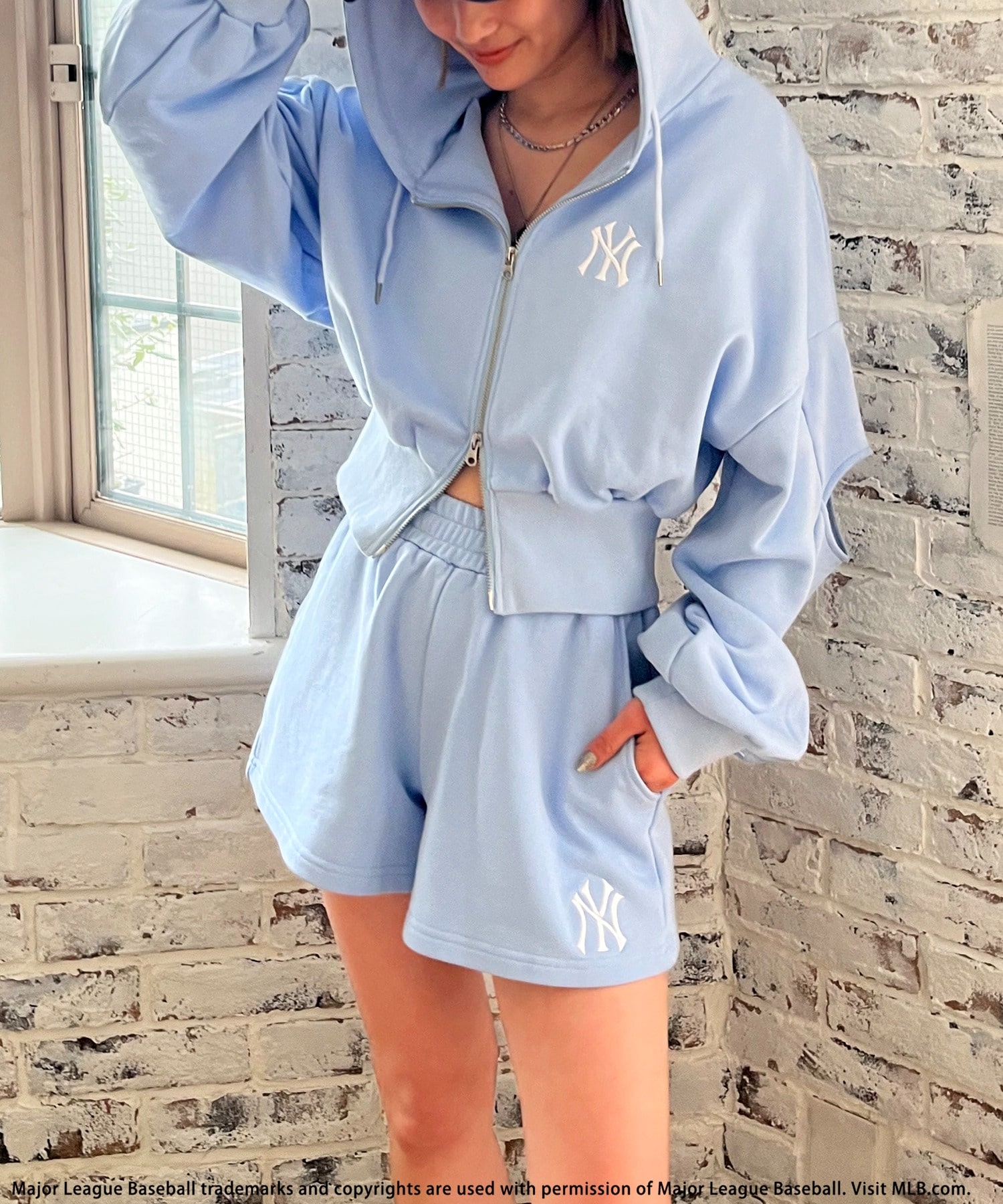 【MLB】ZIPロゴフーディーセットアップ ブルー F