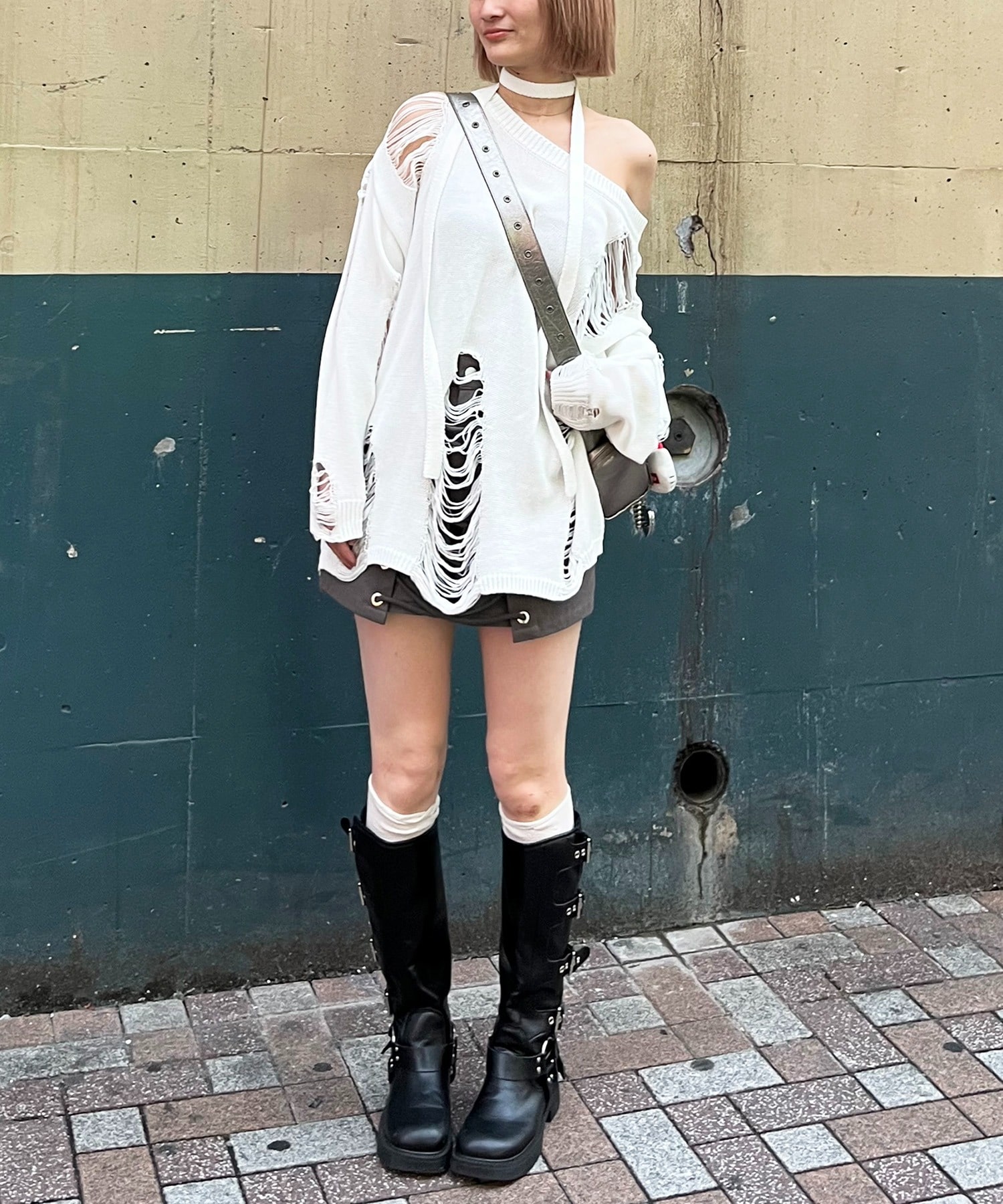 スカーフ付きダメージオーバーニット ホワイト F