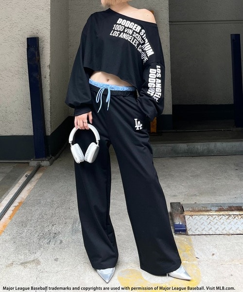 【MLB】プリントロゴオフショルダーセットアップ グレー F