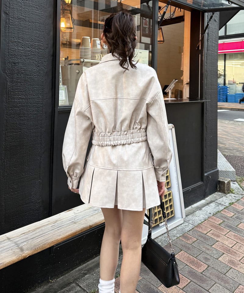 合皮ギャザーショートジャケット オフホワイト F