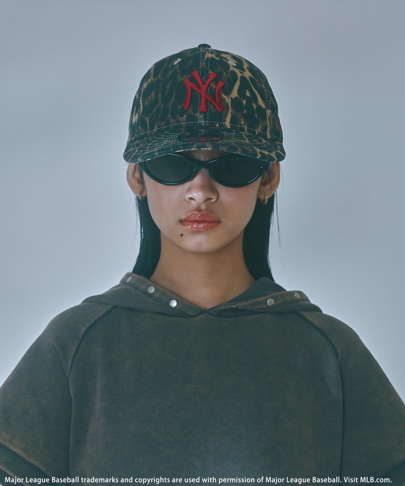 【NEW ERA】MLBロゴ総柄9TWENTYキャップ レオパード F