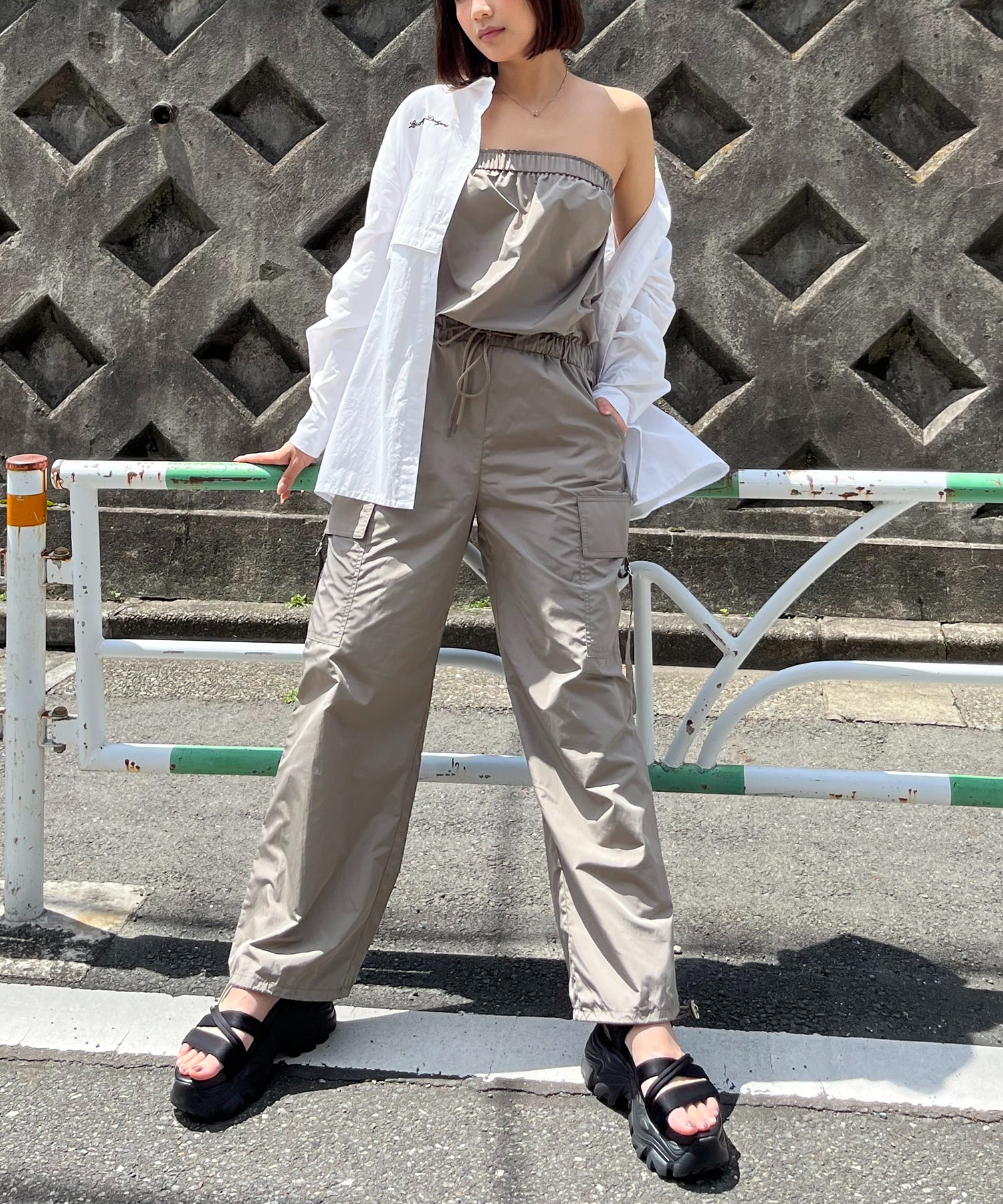 ドロストワイドカーゴベアオールインワン カーキ F